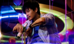 秘书被老板摸到呻吟